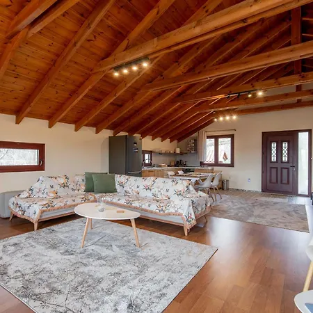 Almondhouse Villa *