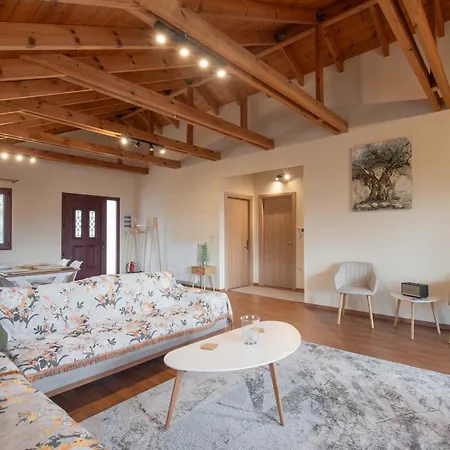 Vila Almondhouse