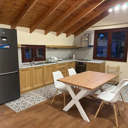 Almondhouse Vila